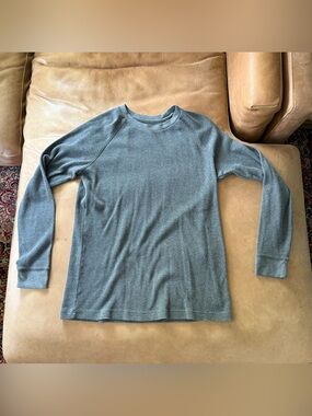 GAP Gray Long Sleeve Waffle Knit Shirt Men’s Size Medium Tall
